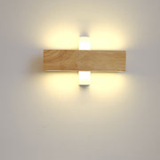 Natural Wood LED Wall Sconce – Minimalist Linear Accent Light