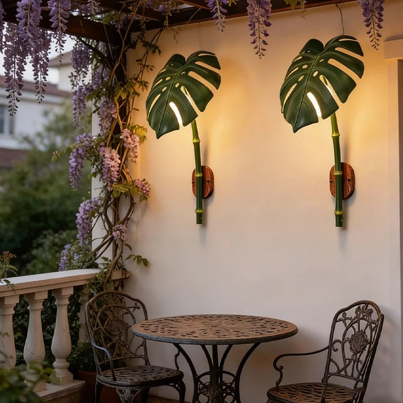 Palmyra Leaf Wall Lamp – Tropical Monstera Outdoor Wall Sconce Bamboo Stem LED Garden Patio Lighting Fixture