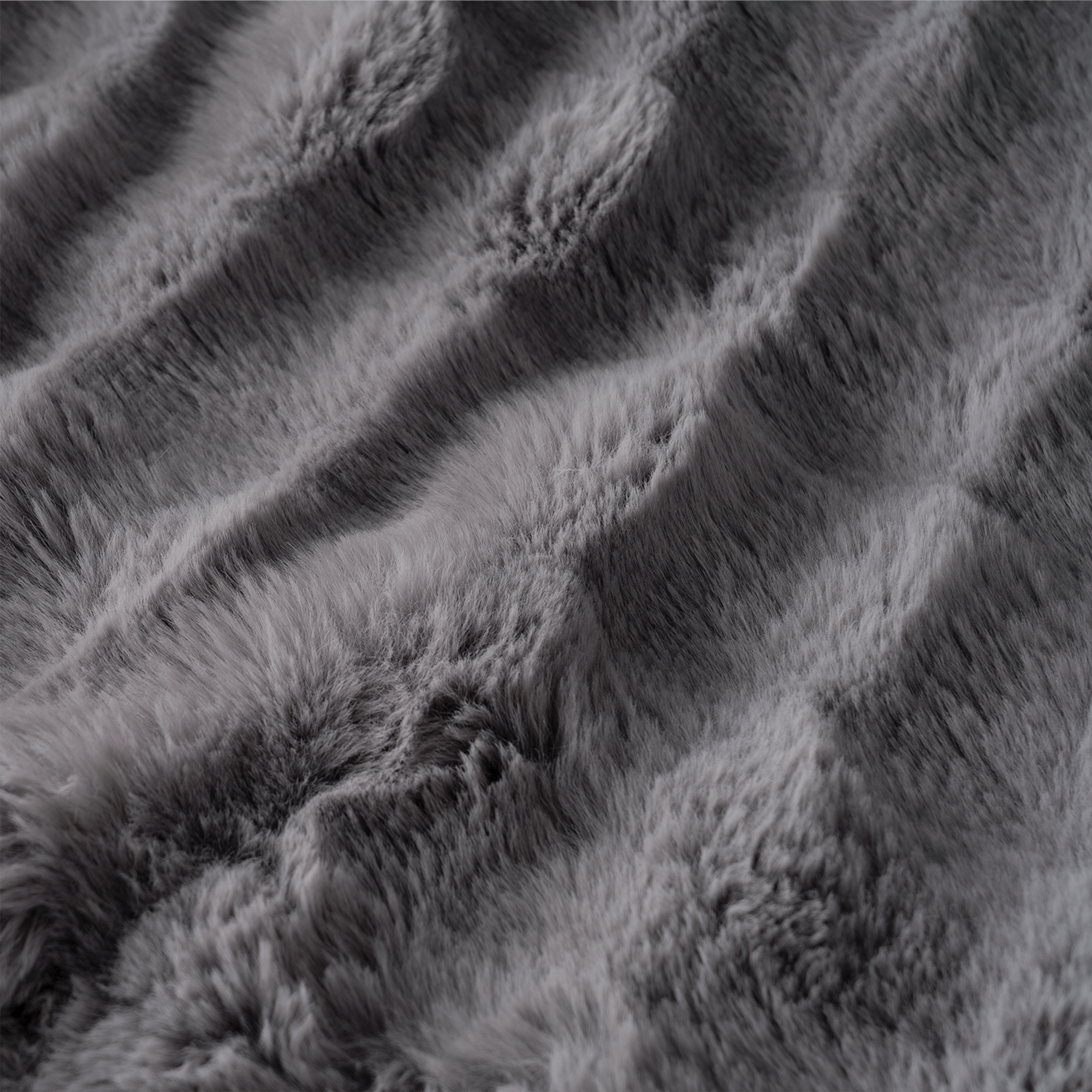 Cirrus Plush Throw Blanket – Faux Fur Channel Stitch Grey Luxury Soft Cozy Bedroom Living Room Decor