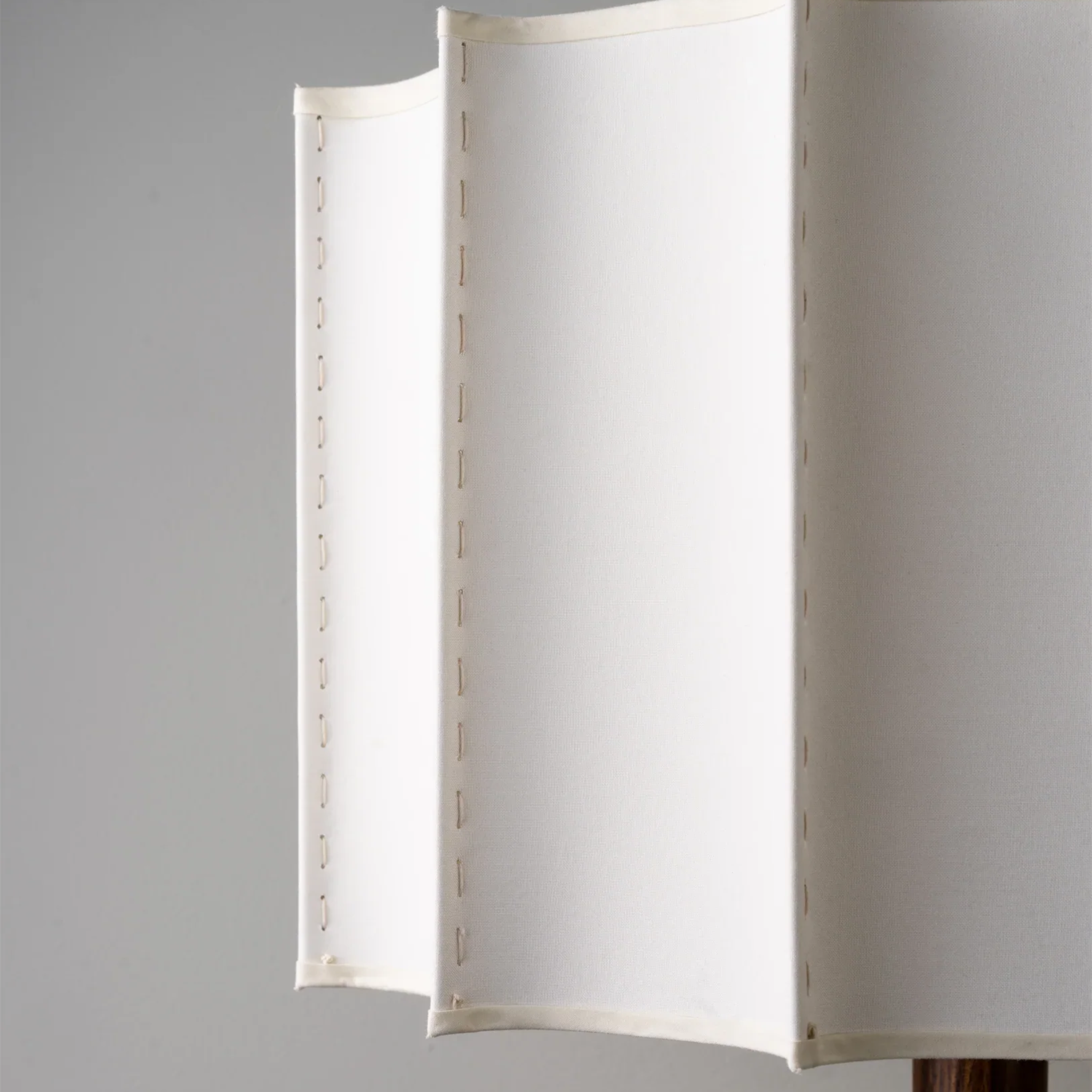 Kaelen Glow Table Lamp – Wooden Base Linen Shade Living Room Bedroom Decorative Lighting