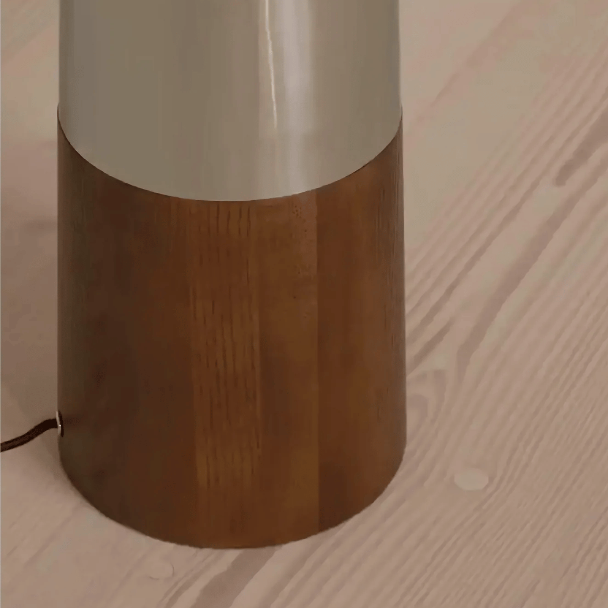 Loona Nordic Floor Lamp – Modern Living Room Bedroom Tall Standing Light Cream Linen Shade