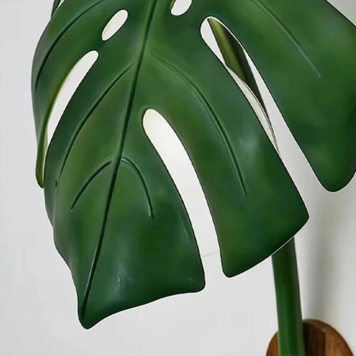 Palmyra Leaf Wall Lamp – Tropical Monstera Outdoor Wall Sconce Bamboo Stem LED Garden Patio Lighting Fixture