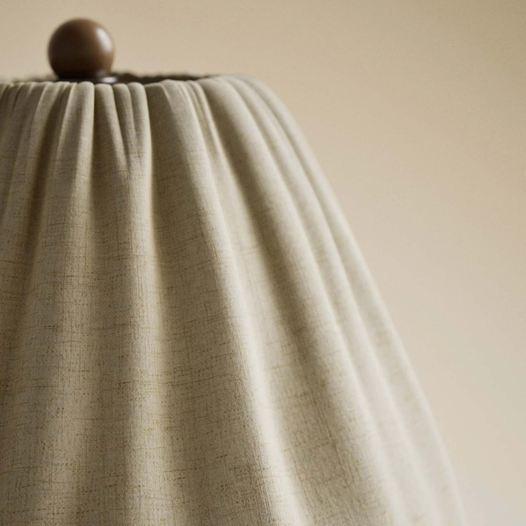 Plissé Fabric Table Lamp – Pleated Cream Linen Bedside Lamp Living Room Bedroom Decorative Lighting