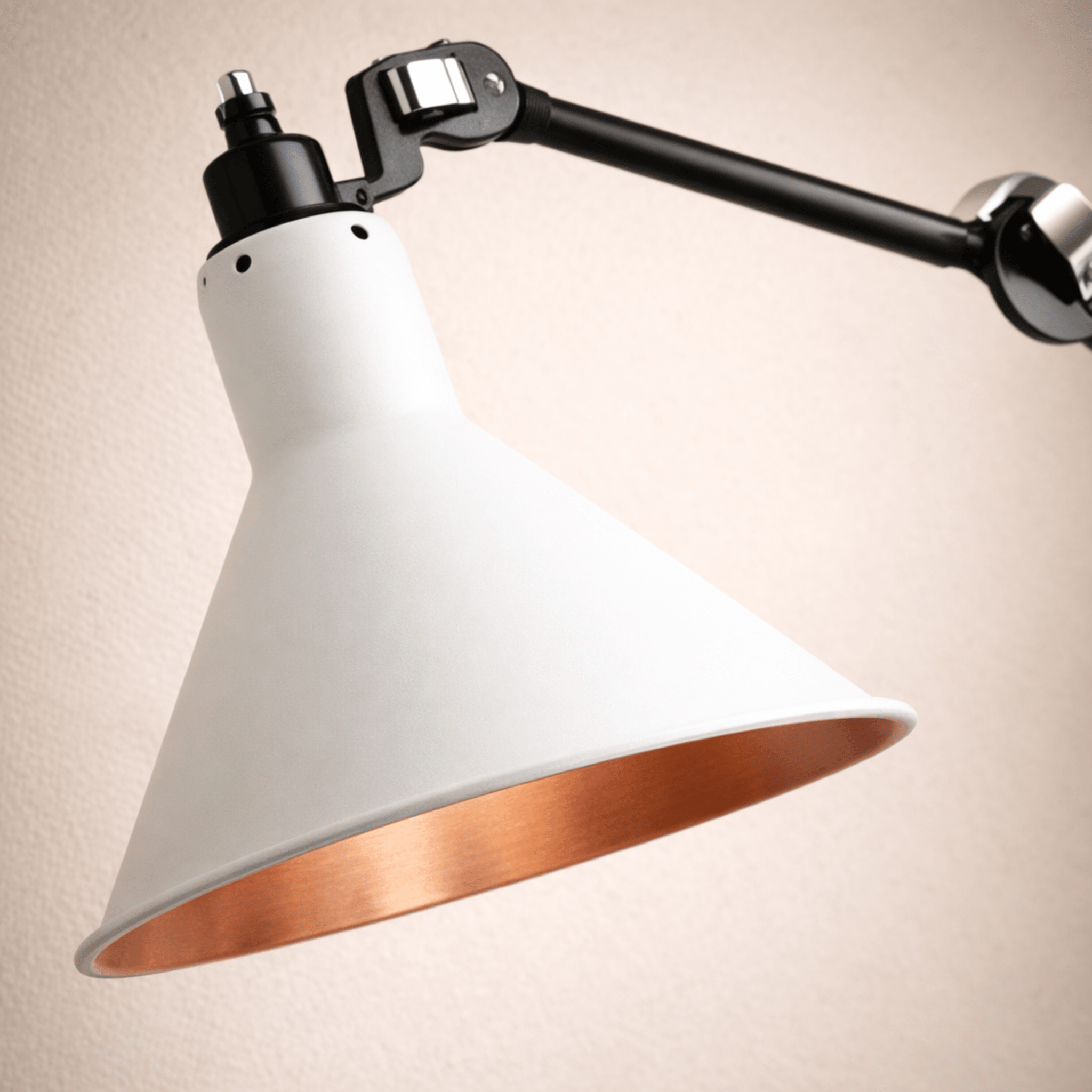 Mantero Swing Arm Wall Lights – Adjustable Reading Light Bedroom Living Room Modern Wall Sconce
