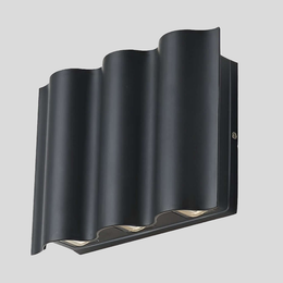 Wavy Ribbed LED Wall Light – Modern Architectural Fixture