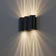Wavy Ribbed LED Wall Light – Modern Architectural Fixture