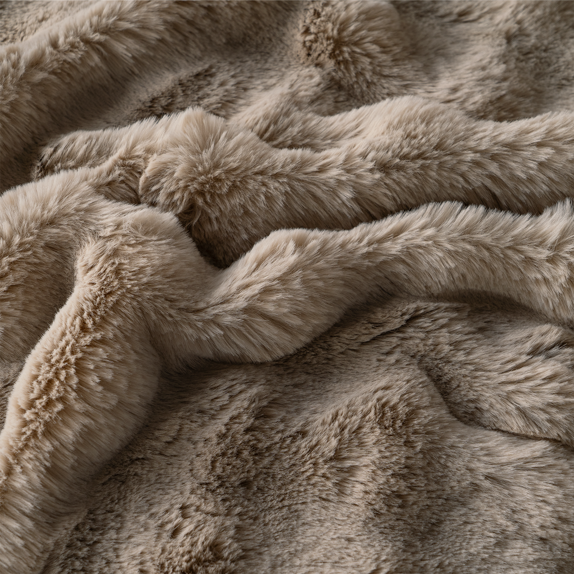 Cirrus Plush Throw Blanket – Faux Fur Channel Stitch Grey Luxury Soft Cozy Bedroom Living Room Decor
