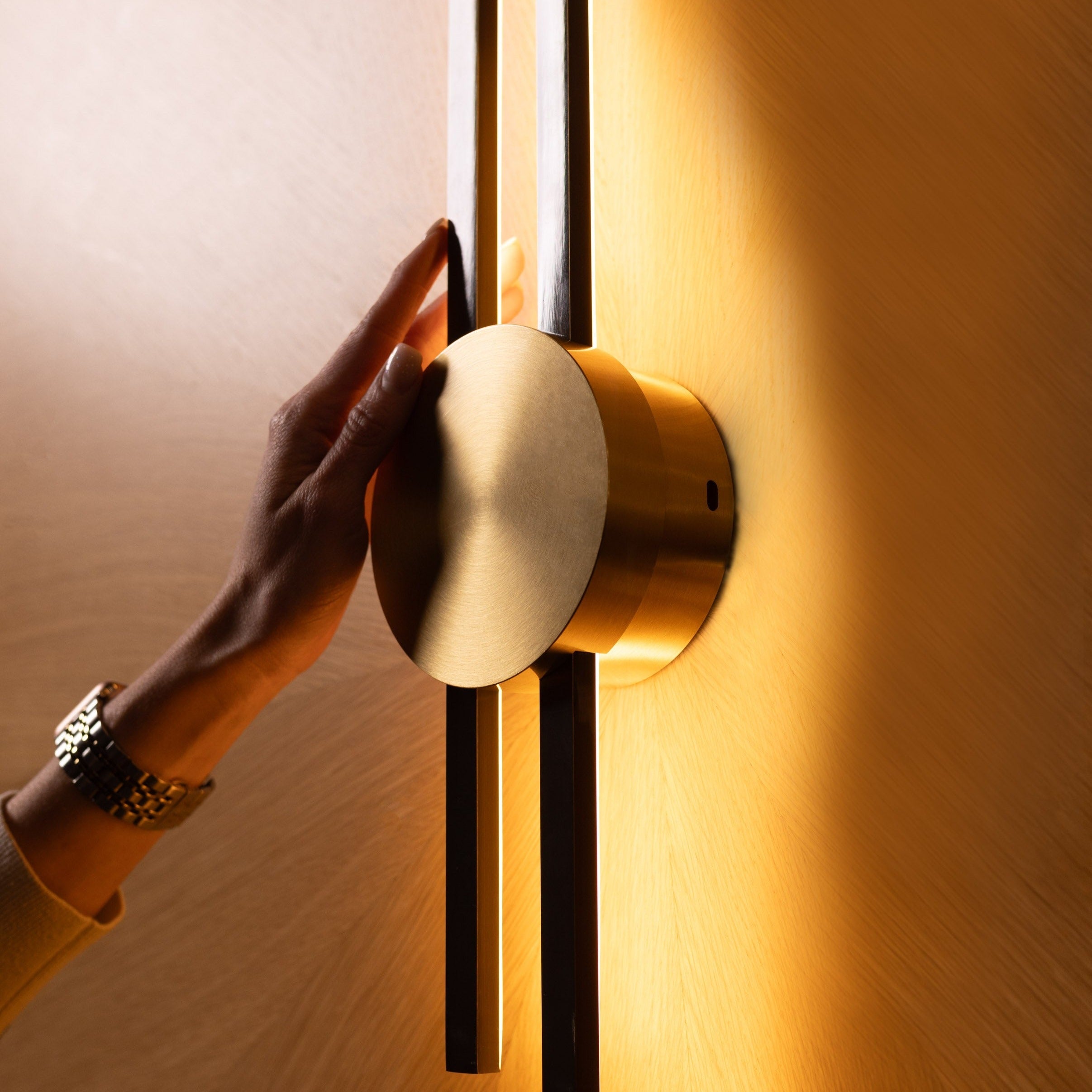 Zerano Wall Sconce – Modern Gold Disc Black Linear Minimalist Accent Wall Lighting Fixture