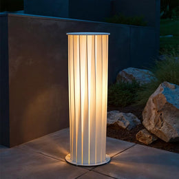 Twist Blade Acrylic Column Floor Lights – Waterproof LED Outdoor Architectural Lamps
