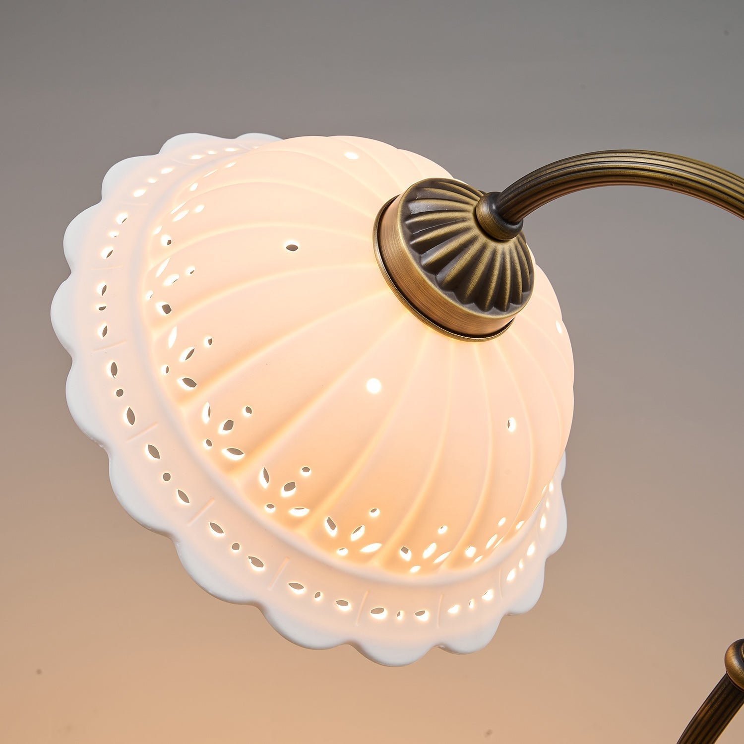 Lacquered Brass Sphere Table Lamp – Warm Ambient Glow In Living Rooms
