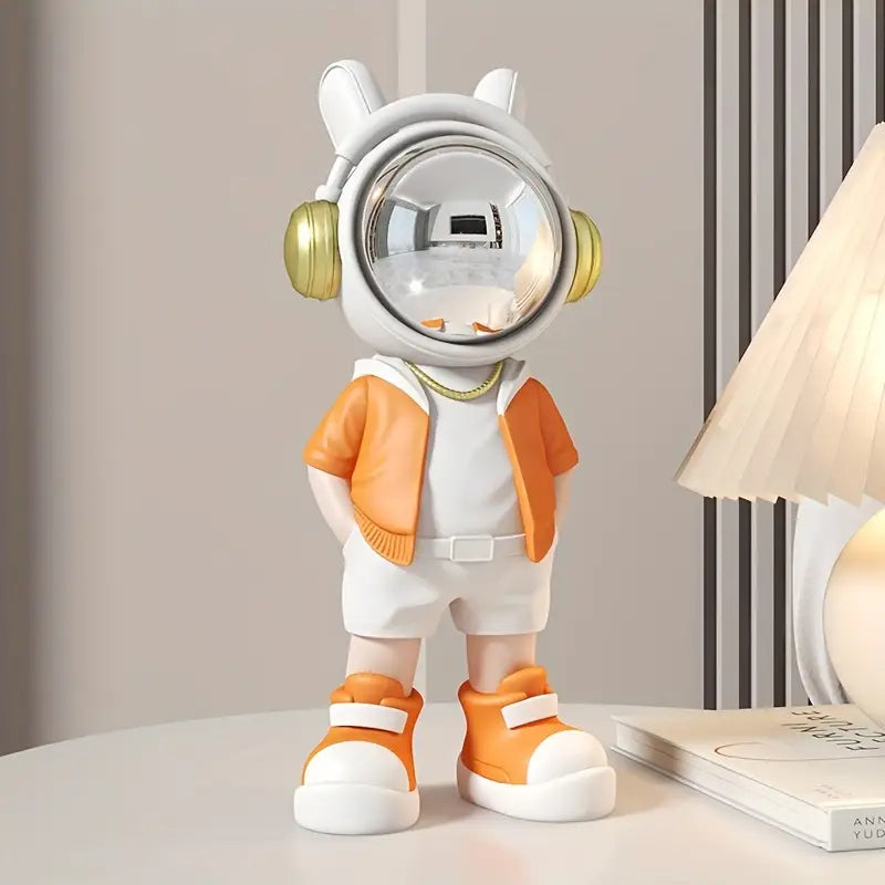 Cosmix Astronaut Figurine – Modern Space Explorer Resin Sculpture Decorative Table Accent Home Decor