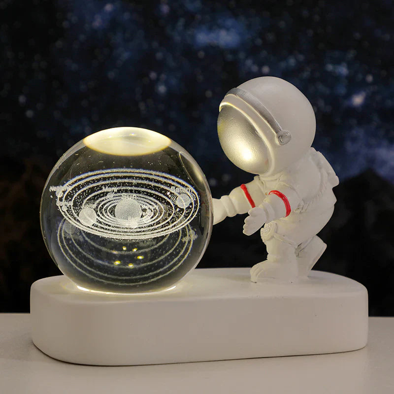 Cosmoré Astronaut Table Lamp – LED Crystal Ball Desk Light Bedroom Decorative Lighting USB Powered