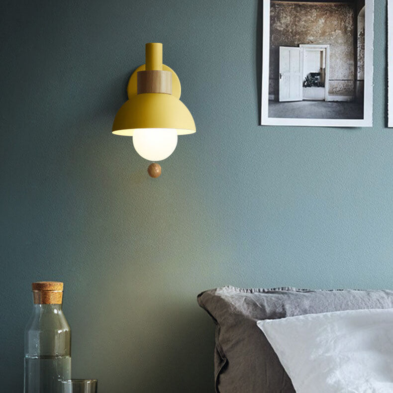 Nordic Wood Accent Wall Light – Scandinavian Minimalist LED Sconce