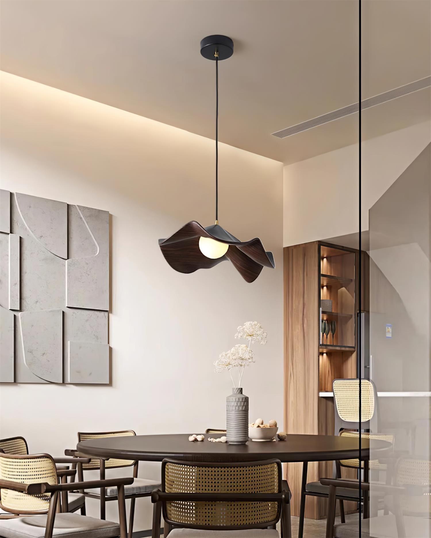 Meare Vayne Pendant Lamp – LED Water-Transfer Leaf Vein Pattern Architectural Interiors