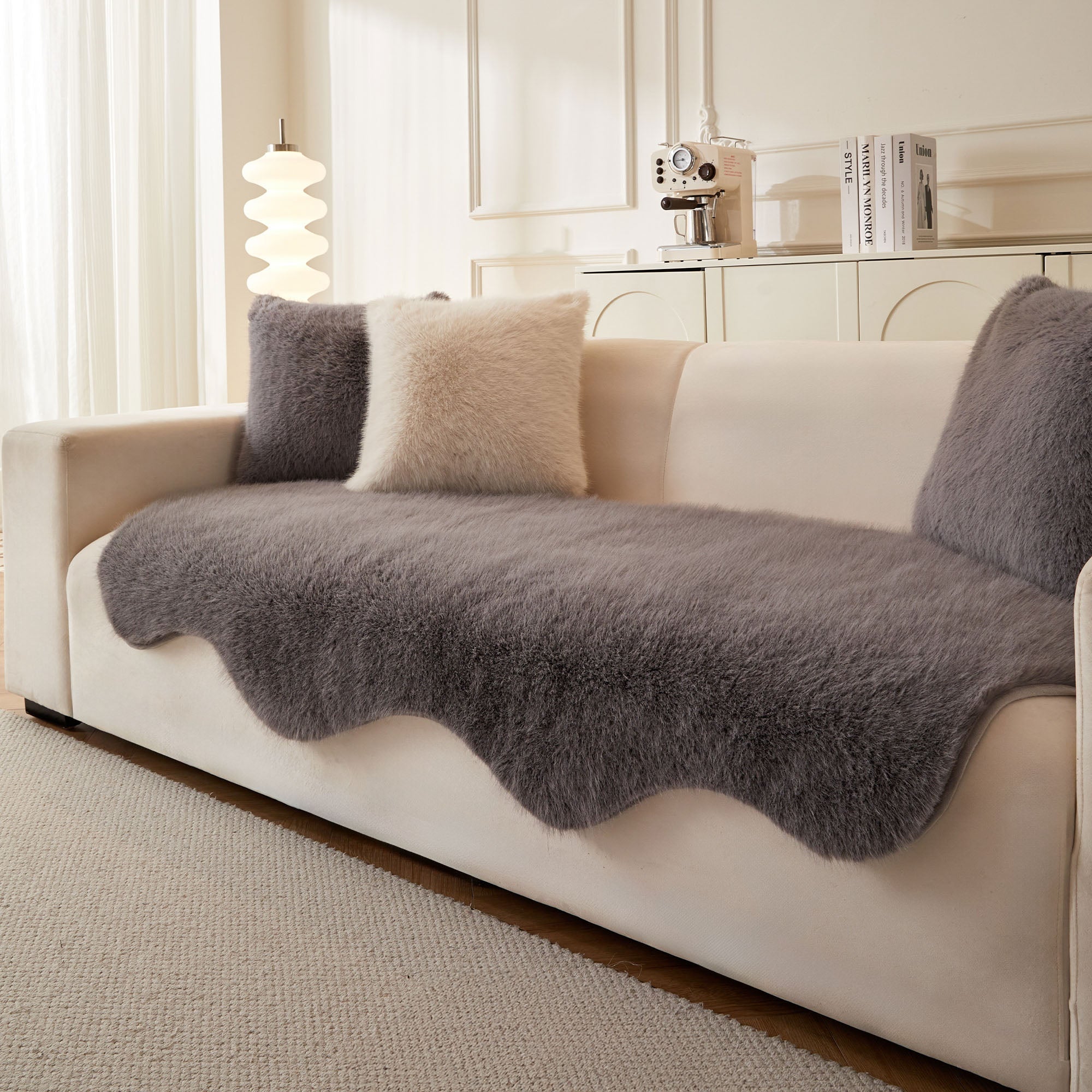Pelton Faux Fur Throw Blanket – Black Sheepskin Couch Cover Sofa Living Room Bedroom Decor