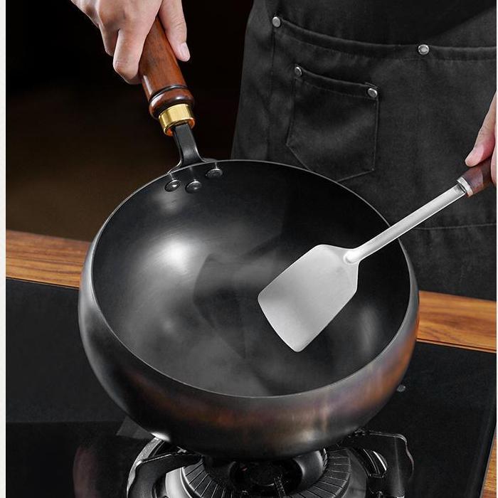 Kaldor Cast Iron Skillet – Nonstick Black Cooking Pan Wooden Handle Lid Kitchen Cookware