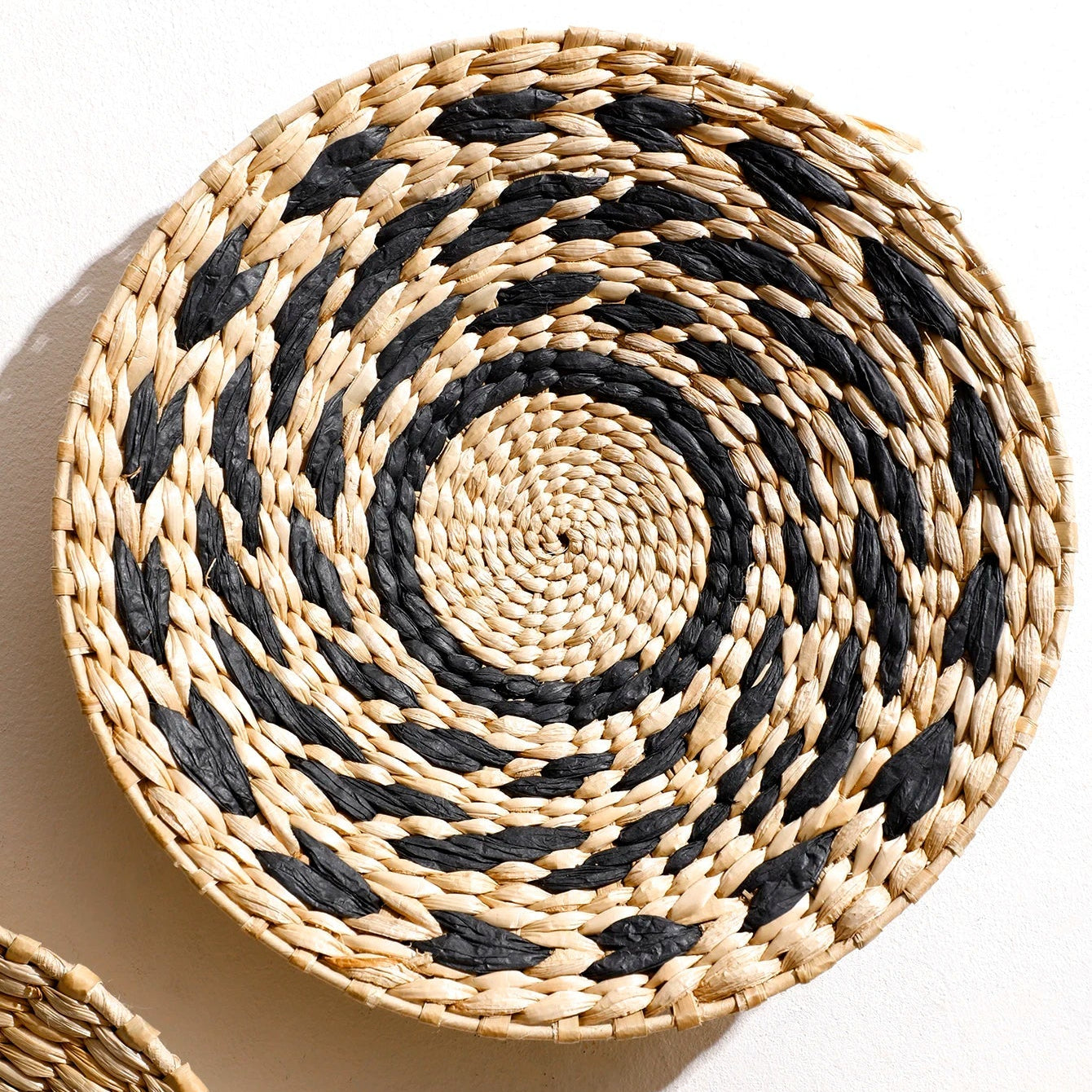 Spiralis Woven Wall Basket Set – Handwoven Seagrass Bohemian Wall Decor Living Room Bedroom Decorative
