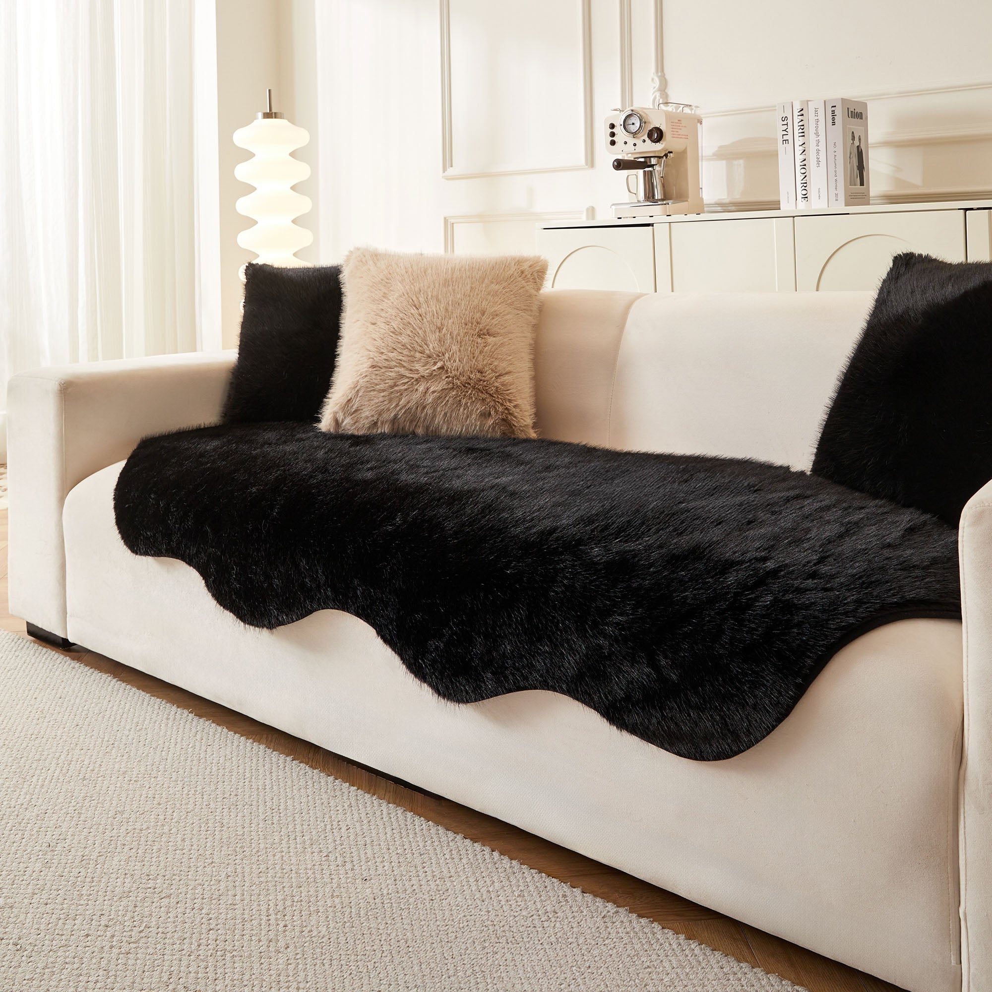 Pelton Faux Fur Throw Blanket – Black Sheepskin Couch Cover Sofa Living Room Bedroom Decor