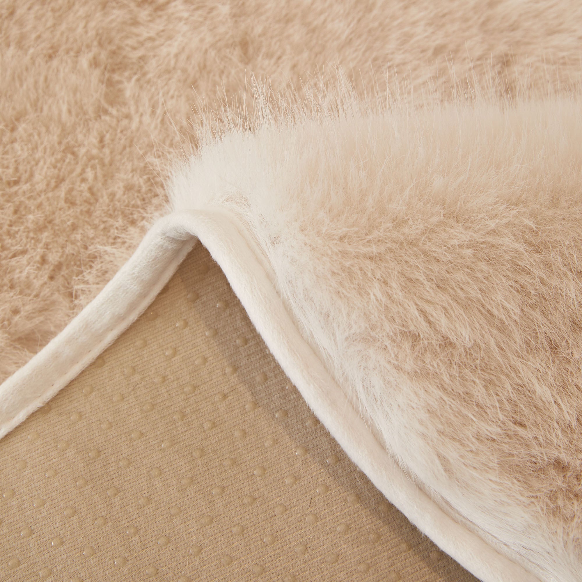 Pelton Faux Fur Throw Blanket – Black Sheepskin Couch Cover Sofa Living Room Bedroom Decor