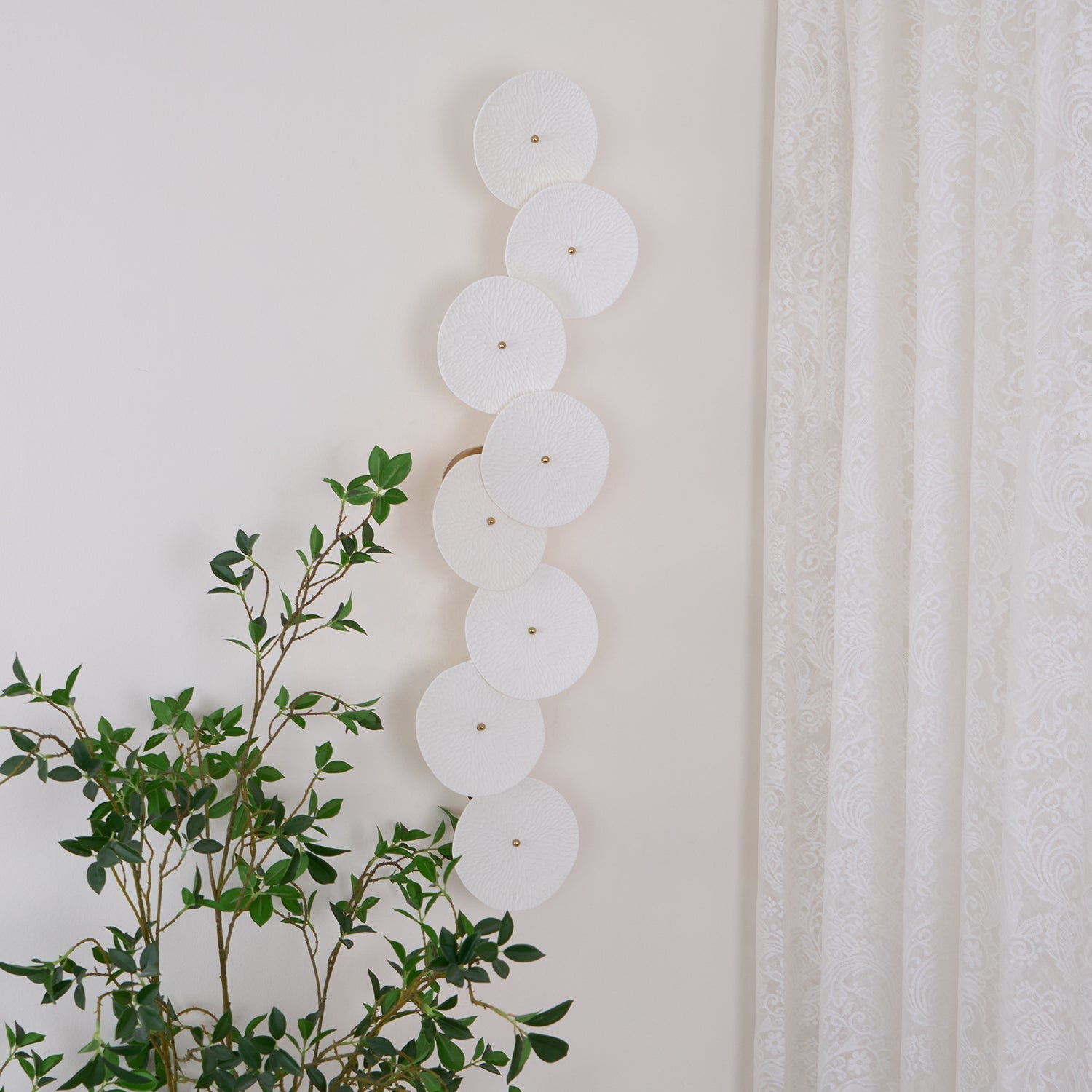 Lotara Petal Wall Lamp – Ceramic Decorative Wall Lighting Fixture
