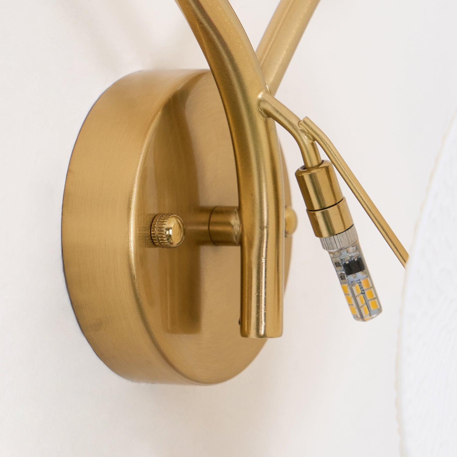 Lotara Petal Wall Lamp – Ceramic Decorative Wall Lighting Fixture