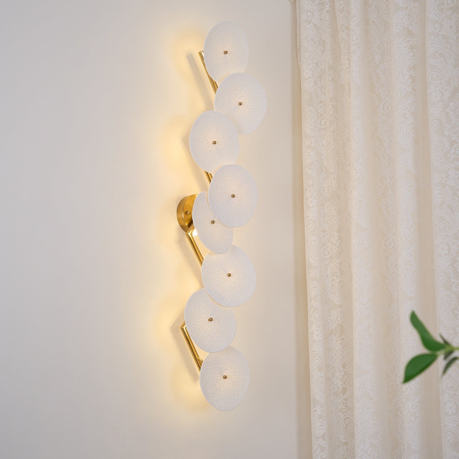 Lotara Petal Wall Lamp – Ceramic Decorative Wall Lighting Fixture
