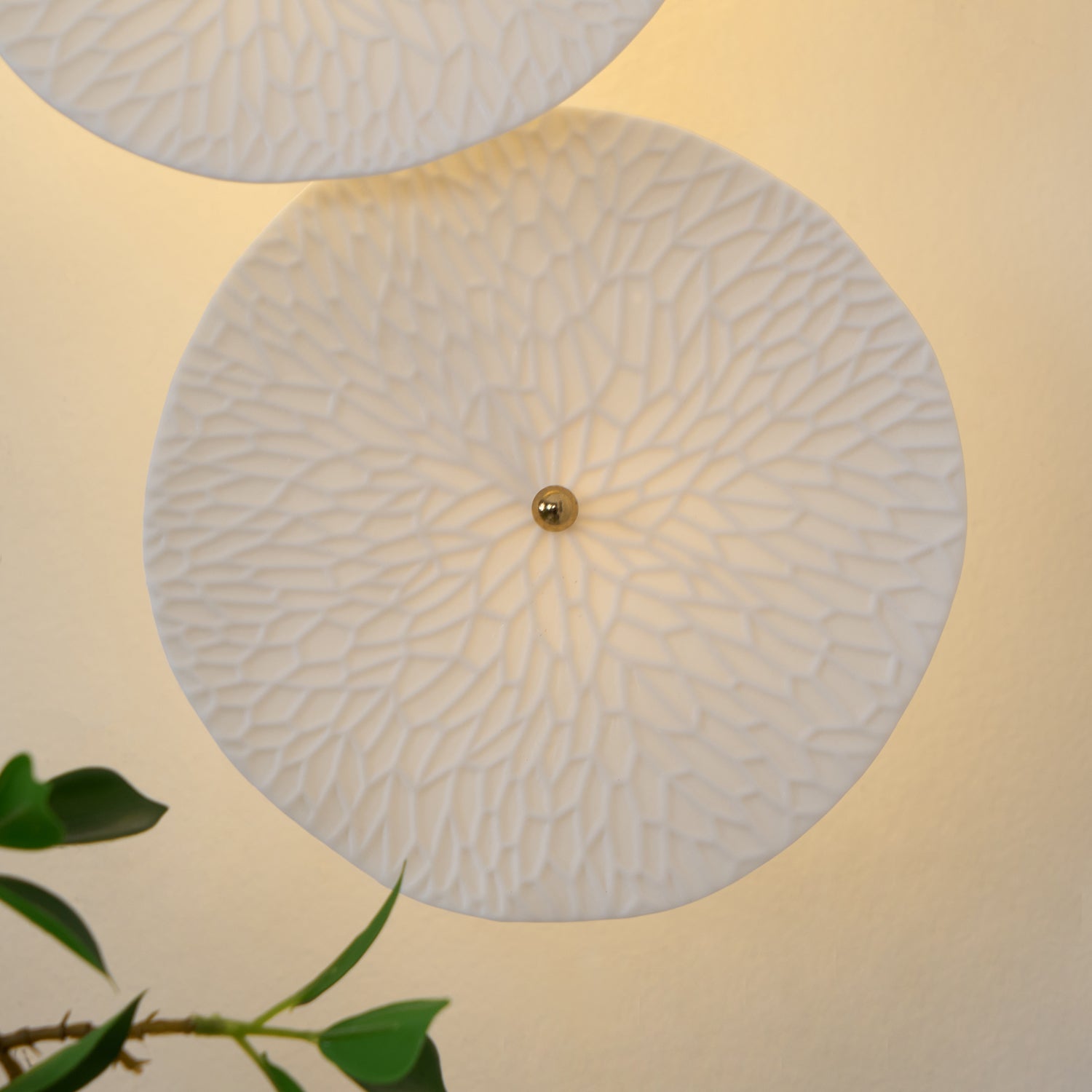Lotara Petal Wall Lamp – Ceramic Decorative Wall Lighting Fixture
