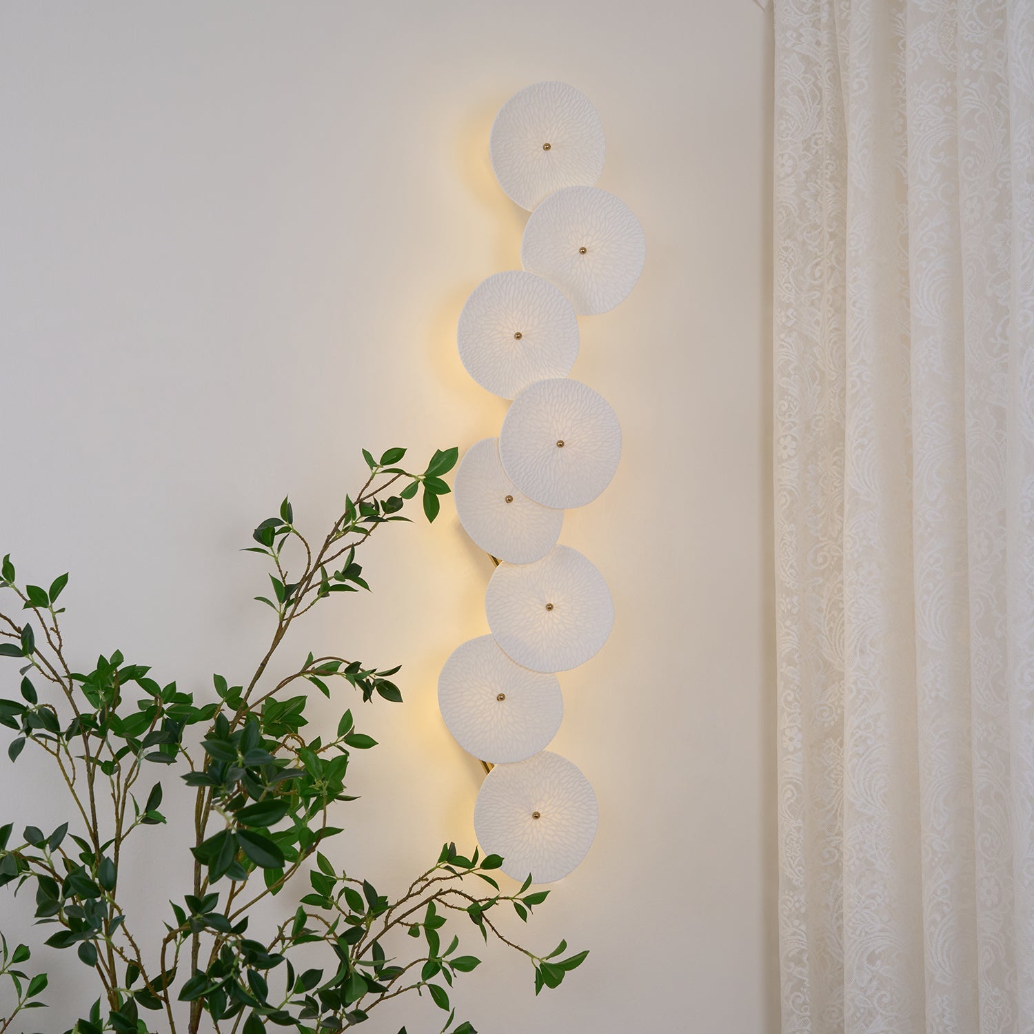 Lotara Petal Wall Lamp – Ceramic Decorative Wall Lighting Fixture