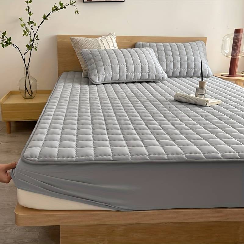 Quilten Guard Mattress Protector – Queen Waterproof Breathable Quilted Soft Fabric Bed Cover