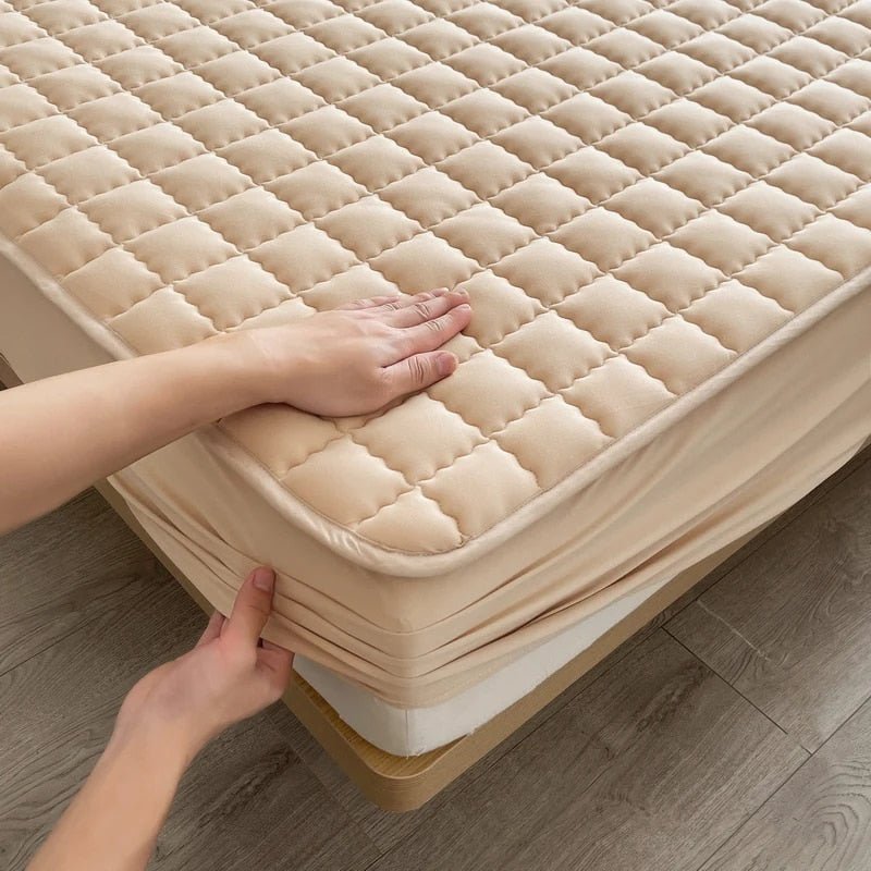 Quilten Guard Mattress Protector – Queen Waterproof Breathable Quilted Soft Fabric Bed Cover