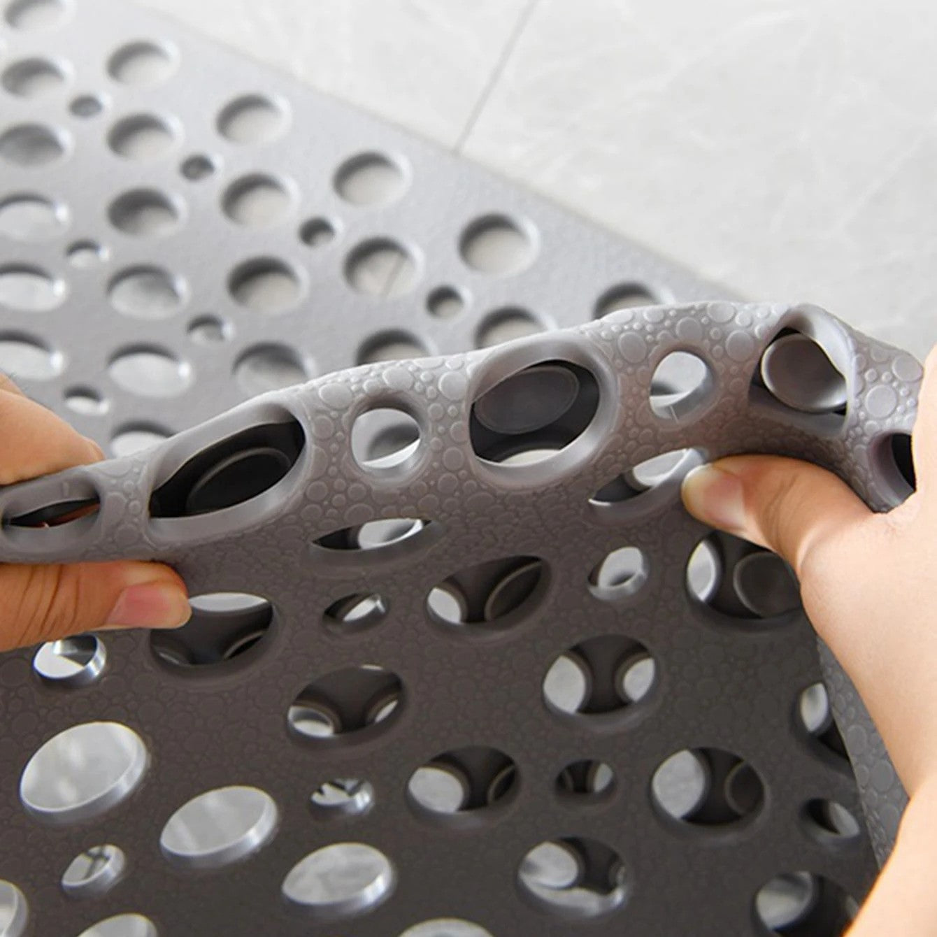 Porevo Shower Mat – Non Slip Bathtub Mat Drain Holes Suction Cup White Bathroom Safety