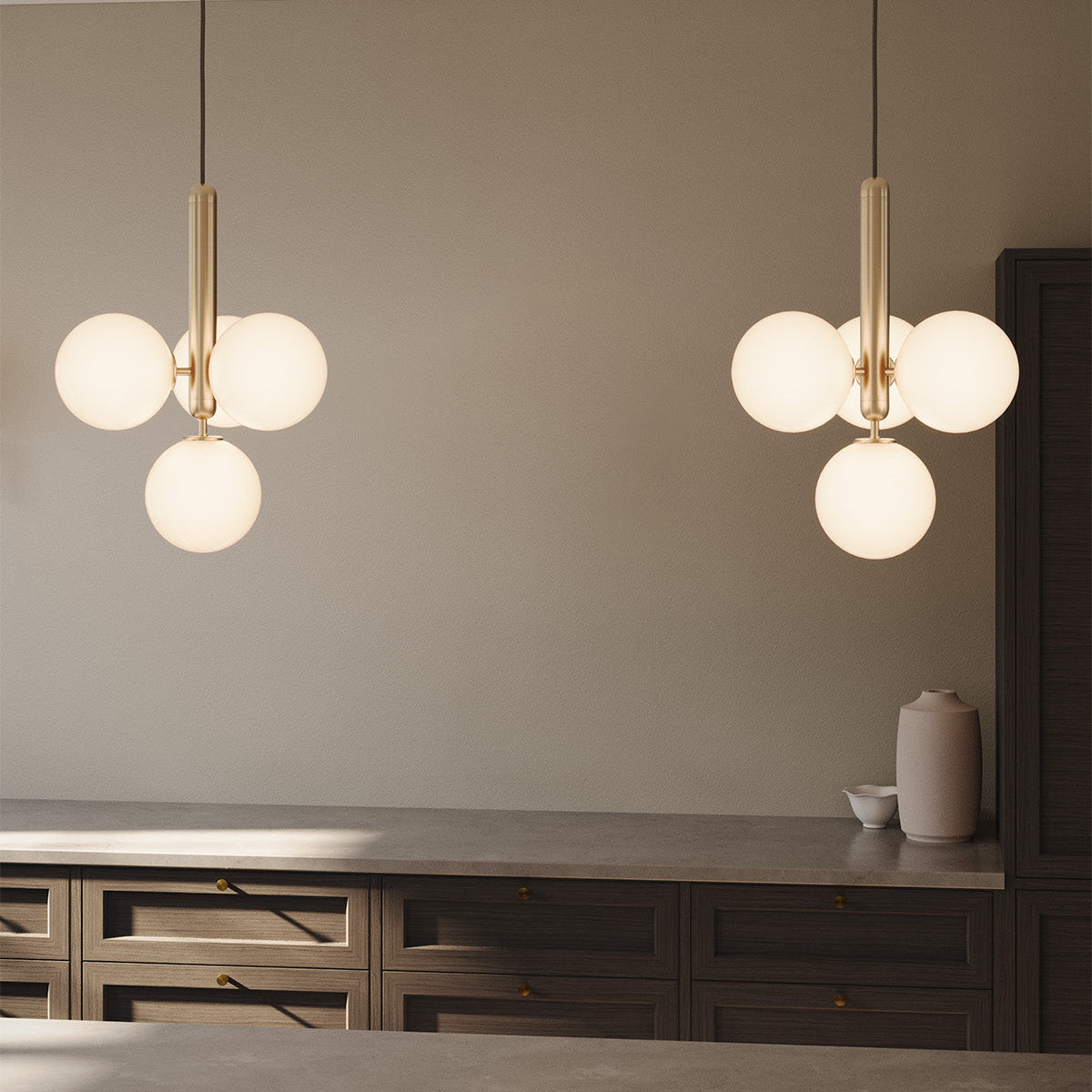 Arcus Clear Globe Pendant – LED Glass Minimal Pendant Lighting Fixture