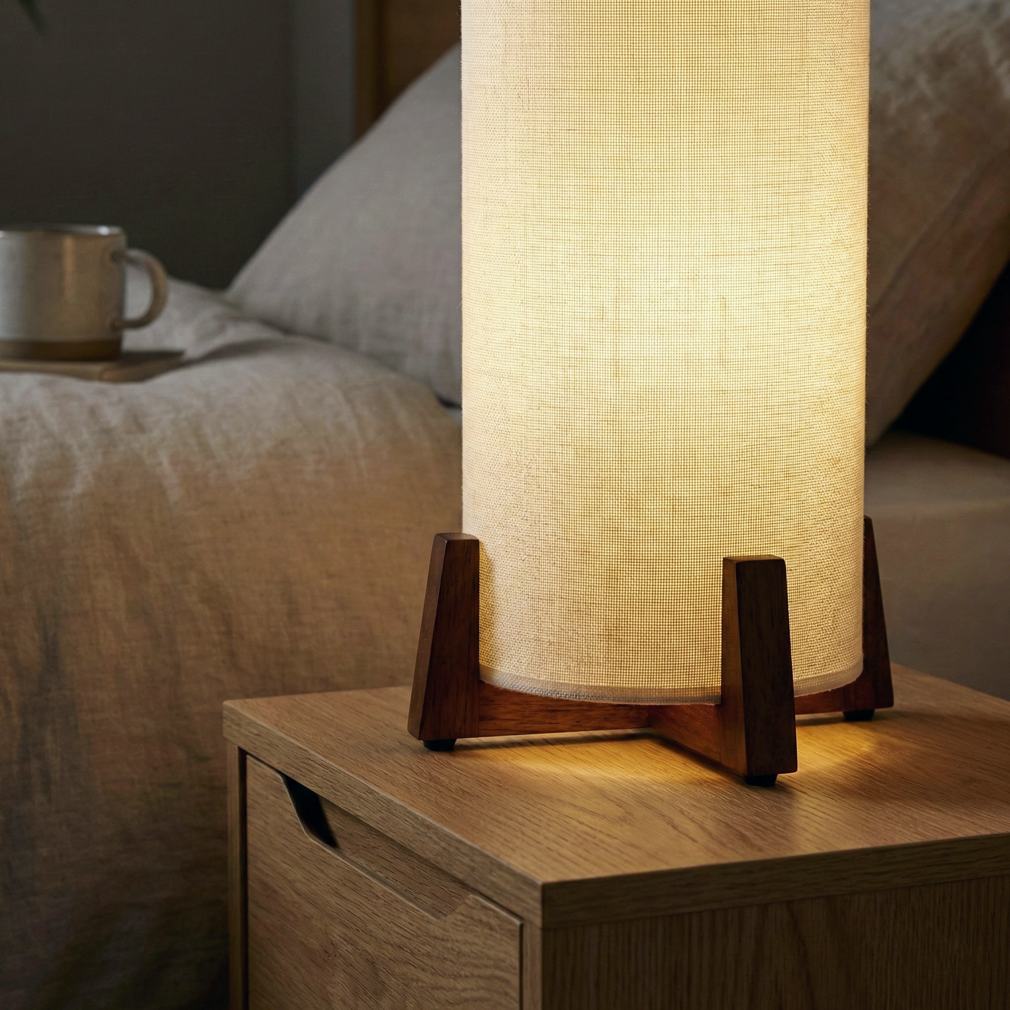 Array Lure Table Lamp – Premium Fabric Shade Diffused Multi-Directional Light Contemporary