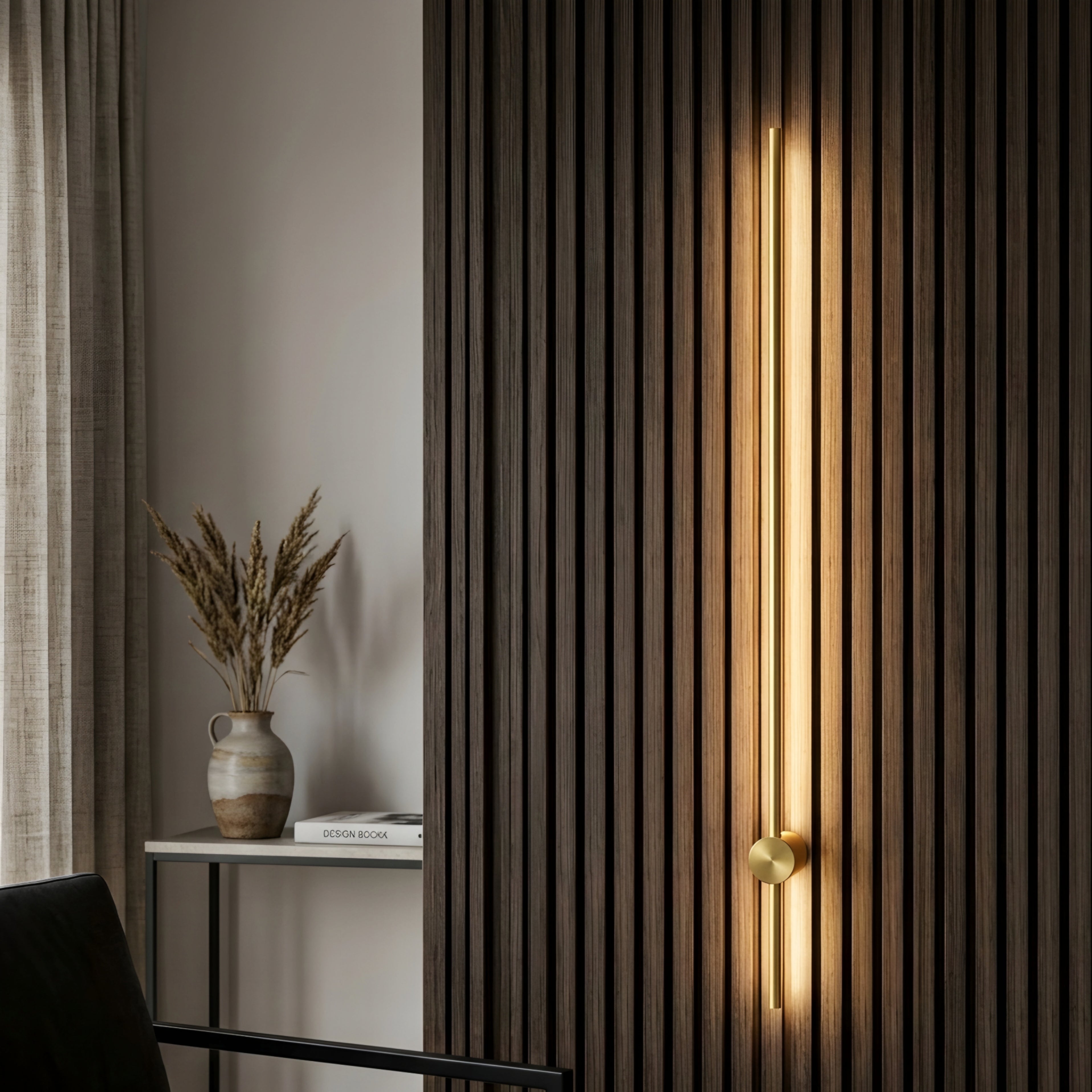Linea Halo Wall Light – Minimalist Black Linear LED Sconce with Ambient Glow Accent Lighting