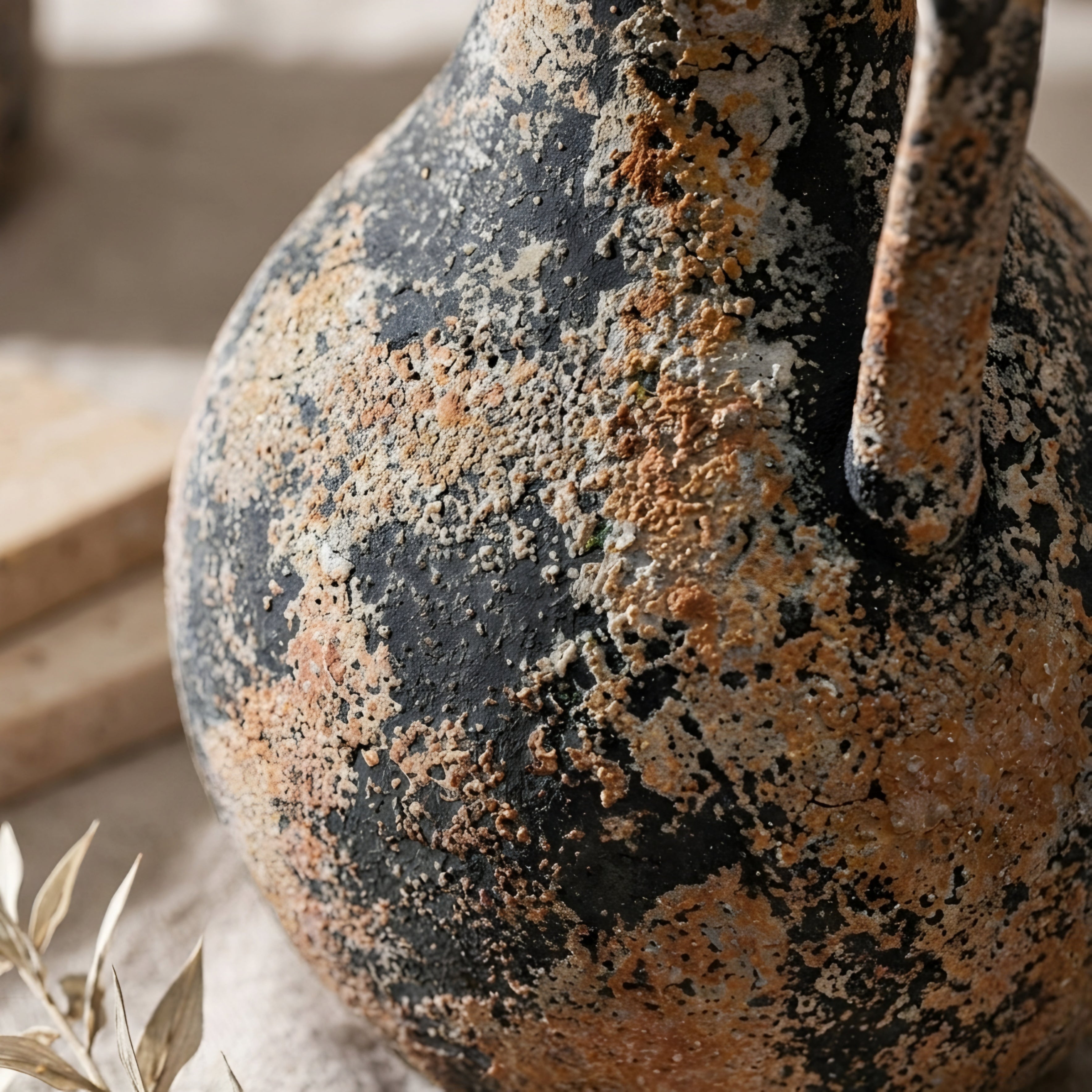 Terrano Ceramic Jug Vase Set – Rustic Weathered Decorative Living Room Bedroom Farmhouse Decor