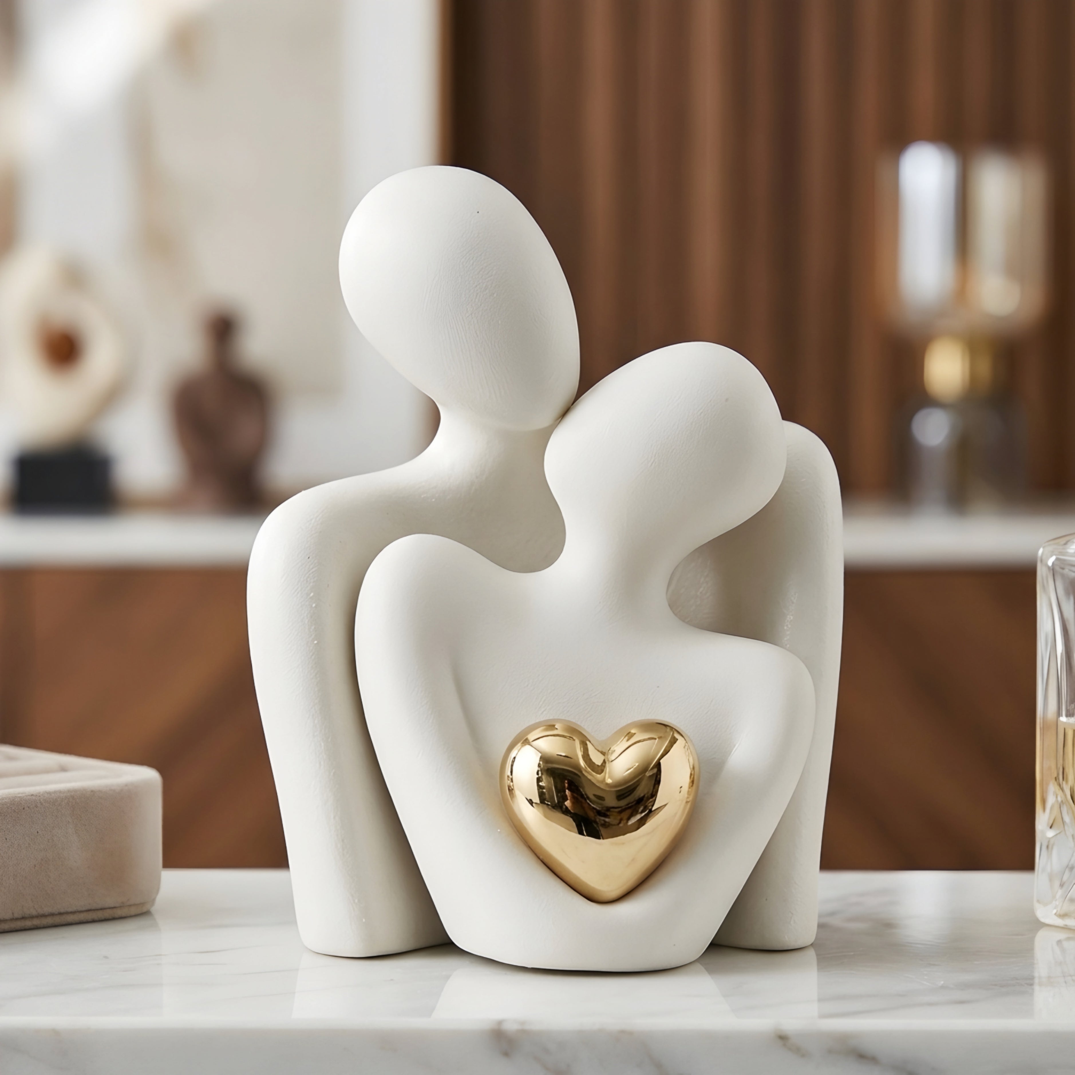 Embriel Embrace Sculpture – White Ceramic Couple Figurine Gold Heart Decorative Home Decor Living Room Bedroom