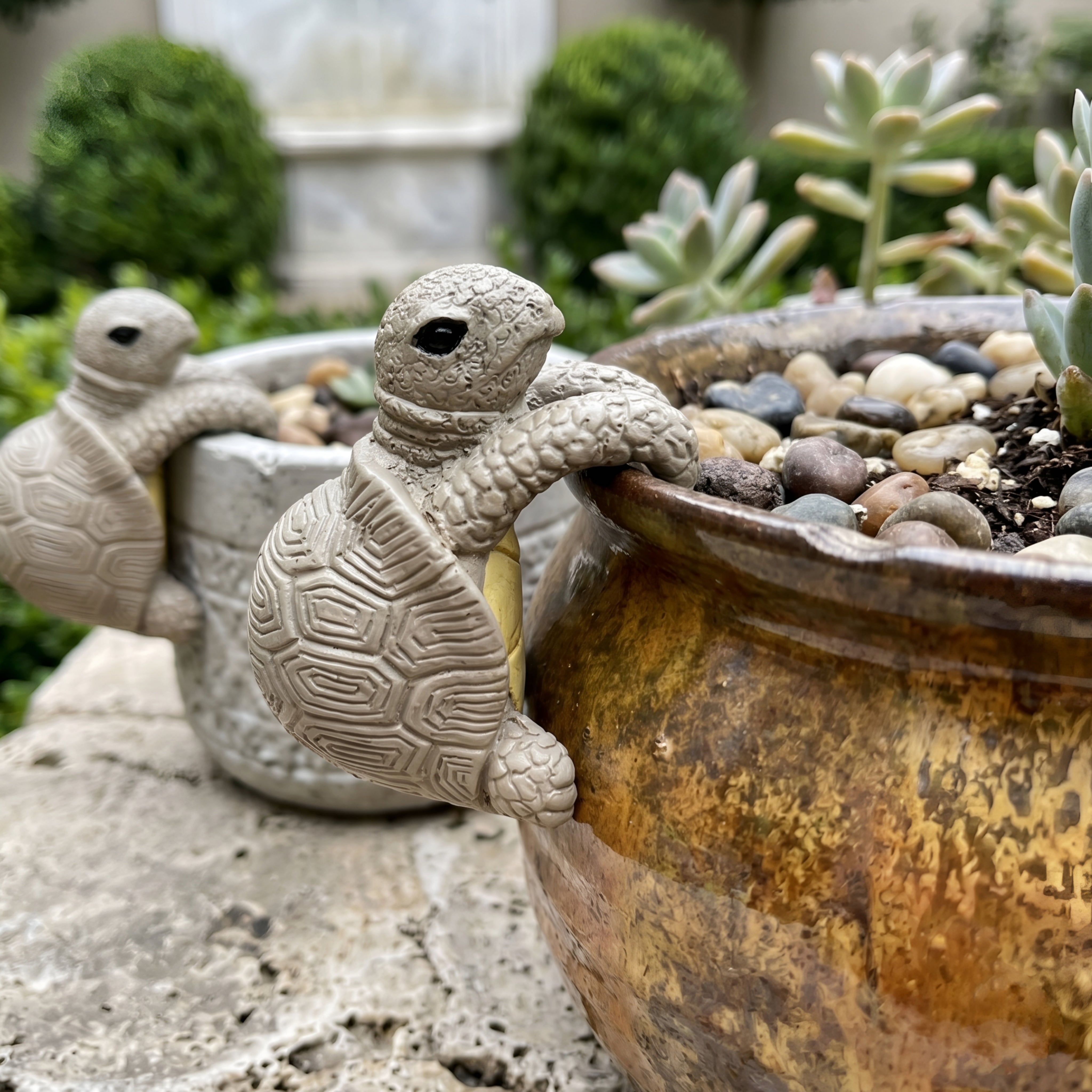 Terravine Climbing Turtle Pot Hanger – Garden Decor Planter Hook Outdoor Living Room Decorative Accent