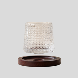 Hexora Rotating Whiskey Glass – Crystal Textured Tumbler Wooden Base Spinning Drinkware Barware