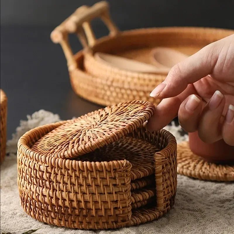 Spiralen Woven Coaster Set – Natural Rattan Round Drink Coasters Coffee Table Decor Kitchen Dining Room