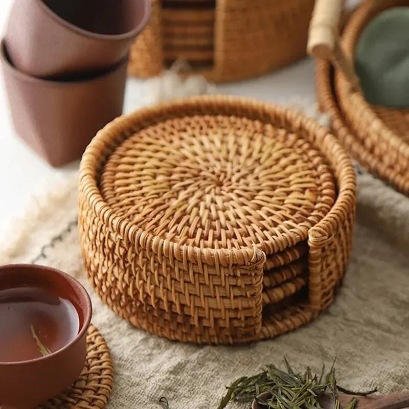 Spiralen Woven Coaster Set – Natural Rattan Round Drink Coasters Coffee Table Decor Kitchen Dining Room
