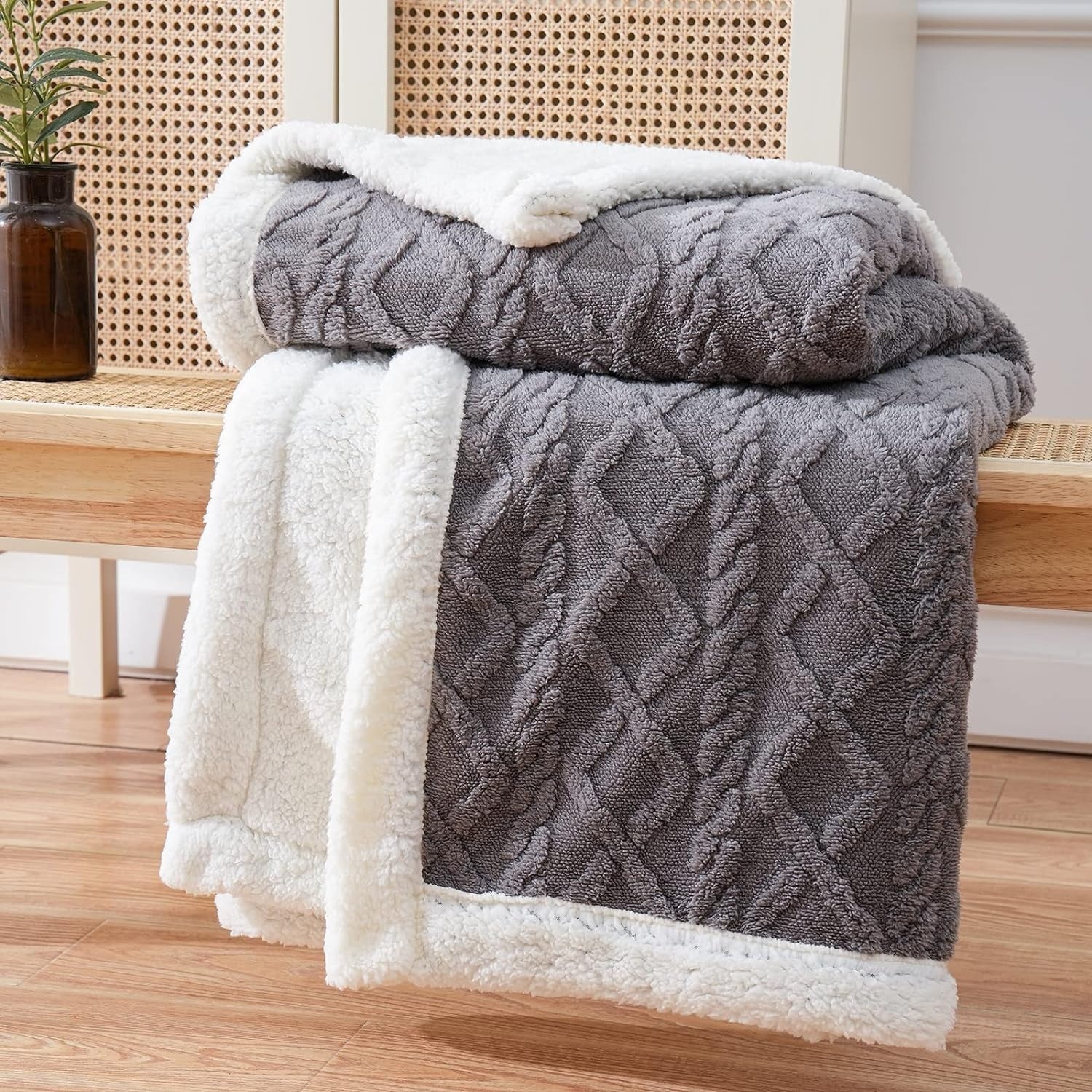 Velara Sherpa Throw Blanket – Reversible Fleece Soft Cozy Bed Sofa Lightweight Warm