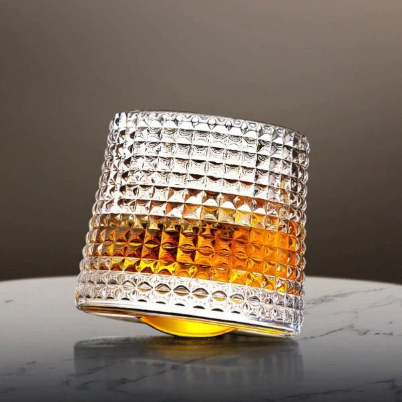 Hexora Rotating Whiskey Glass – Crystal Textured Tumbler Wooden Base Spinning Drinkware Barware