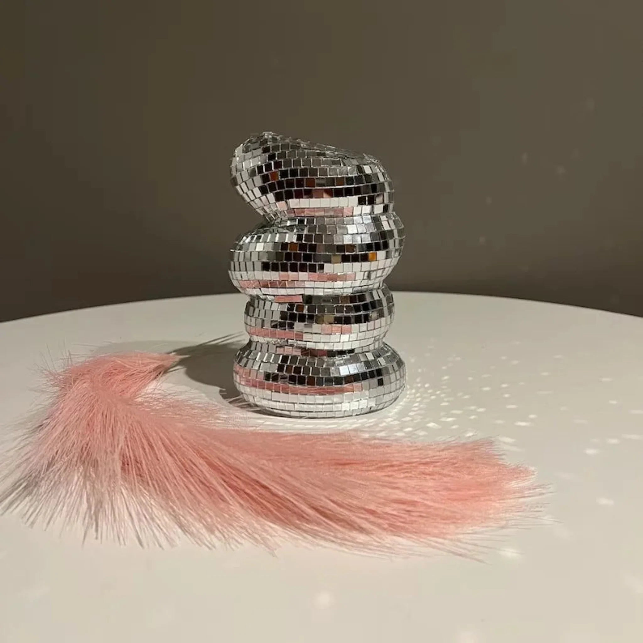 Helix Glimmer Table Lamp – Disco Ball Mirror Mosaic Decorative Lighting Bedroom Living Room Nightstand