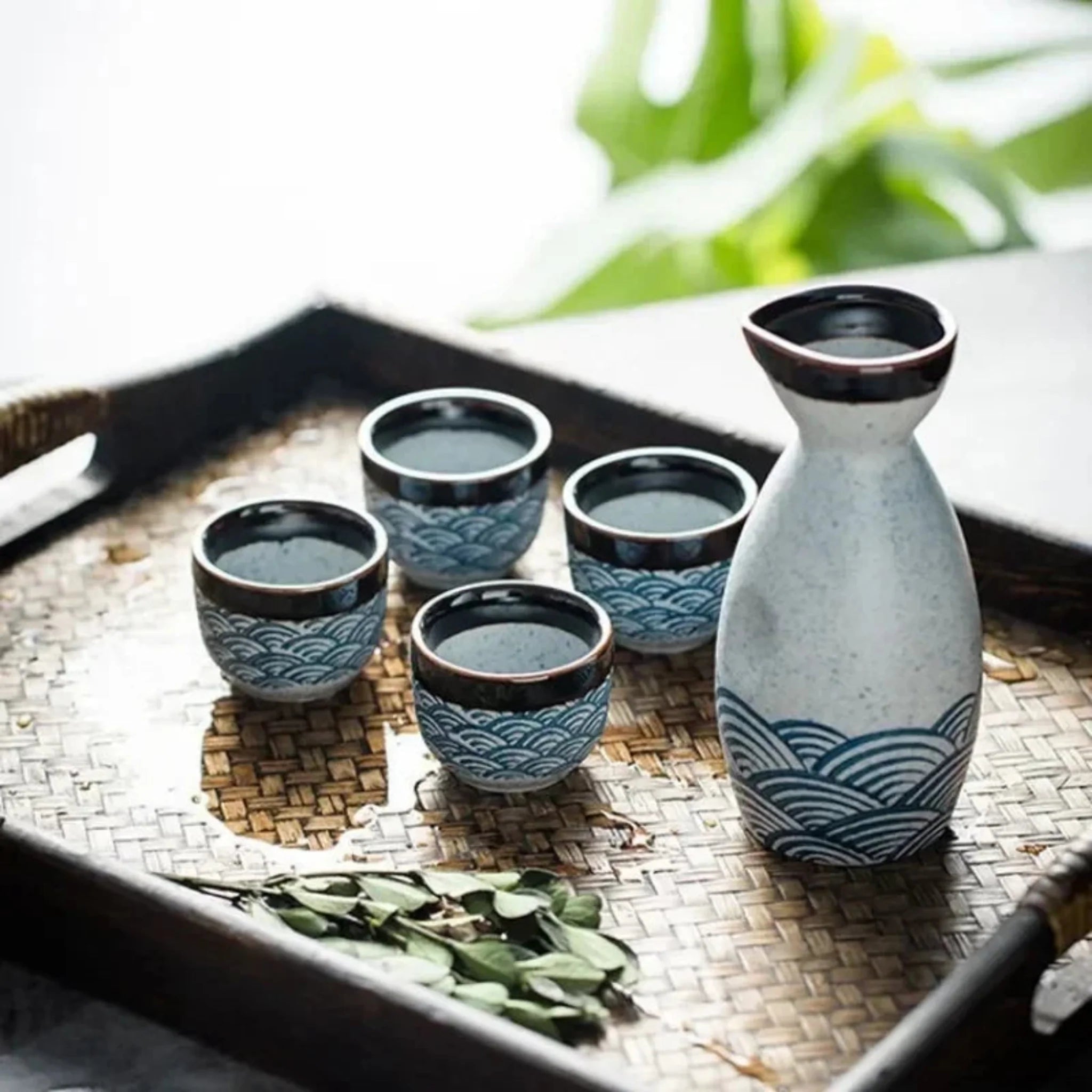 Kagami Sake Set – Handcrafted Japanese Ceramic Sake Bottle Cup Set Decorative Table Living Room