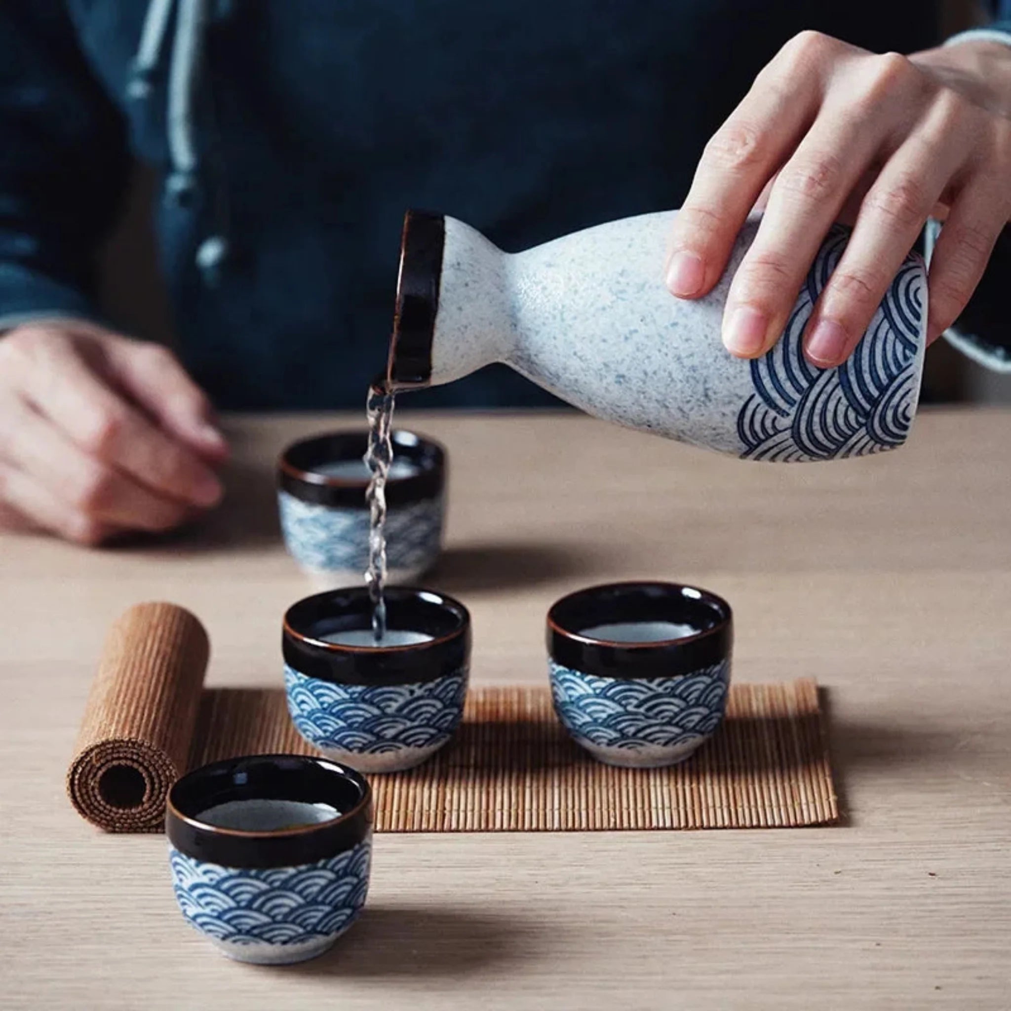 Kagami Sake Set – Handcrafted Japanese Ceramic Sake Bottle Cup Set Decorative Table Living Room