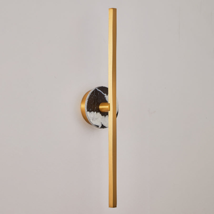 Linea Luxe Slim Wall Lamp – Modern Gold LED Vertical Bathroom Vanity Sconce Light