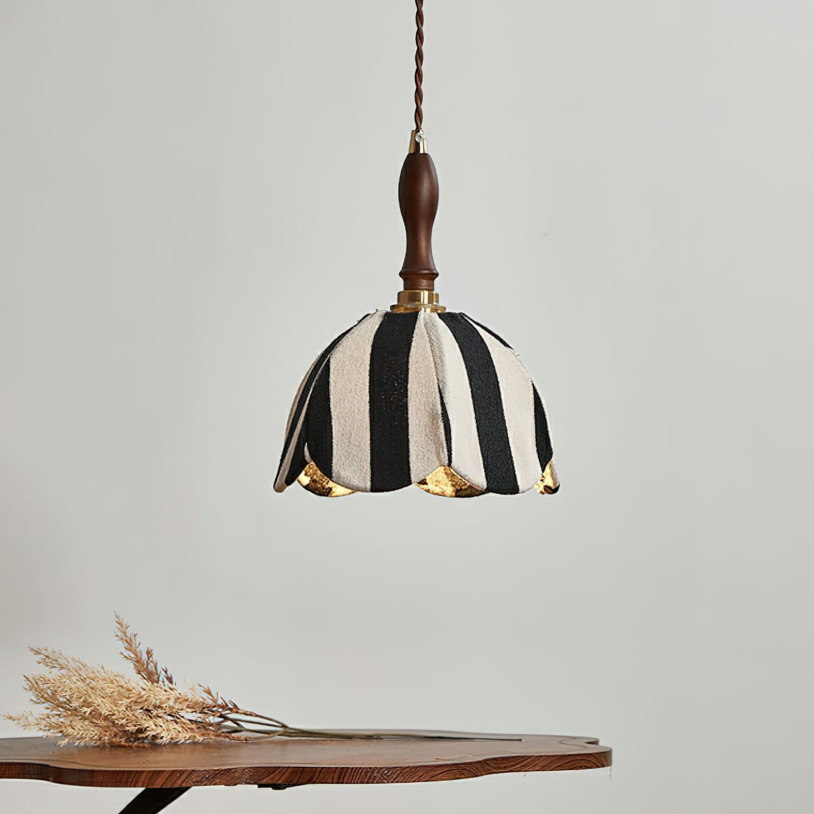 Tulip Stripe Pendant Lamp – Art Deco Stripe Pendant Lighting Fixture