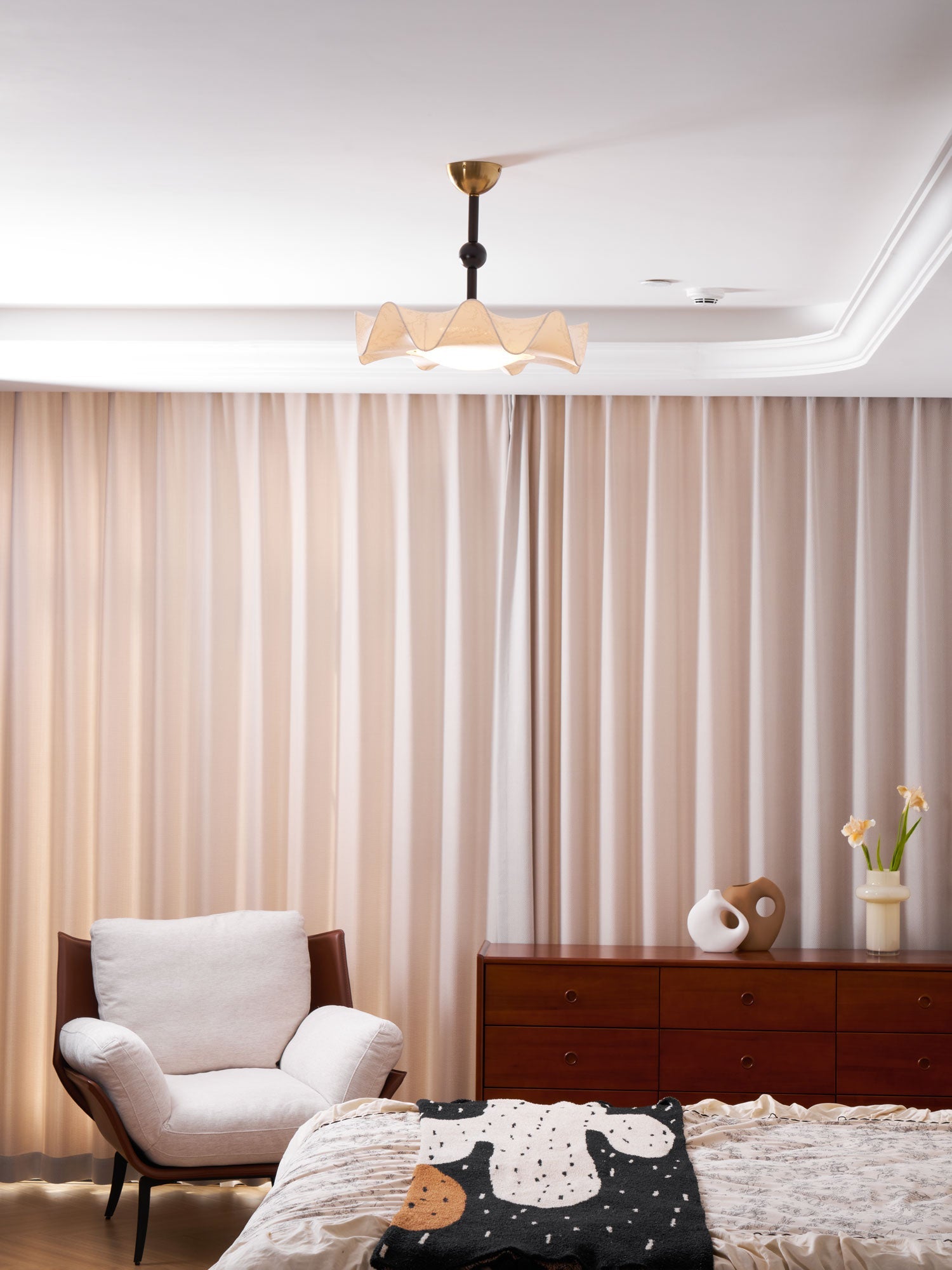 Petal Wave Semi-Flush Ceiling Light – Mid-Century Decorative Fixture