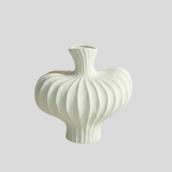 Voluta Ceramic Vase – White Fluted Sculptural Decorative Vase Living Room Table Decor Modern