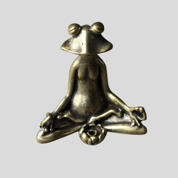 Zephren Meditation Frog Figurine – Bronze Yoga Frog Statue Decorative Home Decor Accent Living Room Bedroom